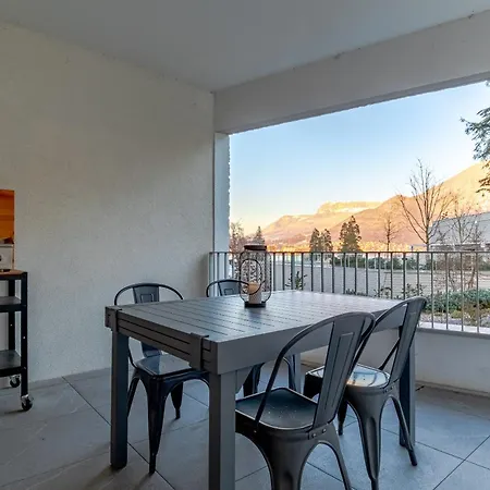 Reflet Du Veyrier 4 Etoiles - Proche & Vieille Ville, Garage Prive, Secteur Recherche