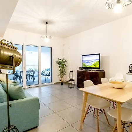 Reflet Du Veyrier 4 Etoiles - Proche & Vieille Ville, Garage Prive, Secteur Recherche Apartment *